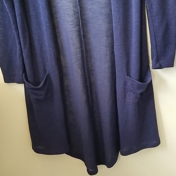 Cardigan with design - Picture 2 of 7